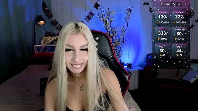 EvelynnLuxe webcam