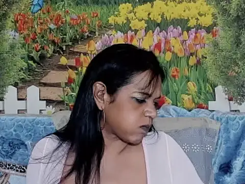 indianswtbella webcam