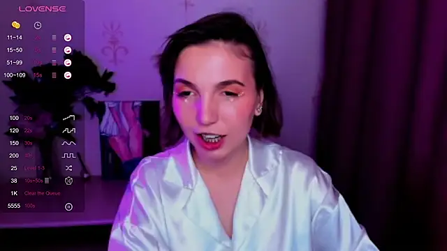 KindHazelHere_ webcam