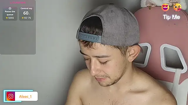 Aleecandrews webcam