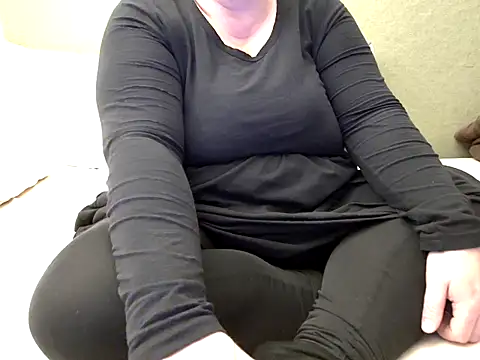 MarthaBriest webcam