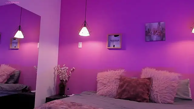 Ami_Johnson_ webcam