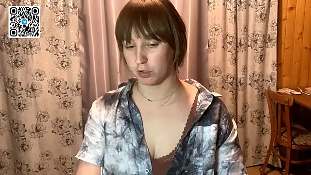 MaroonMoon_ webcam