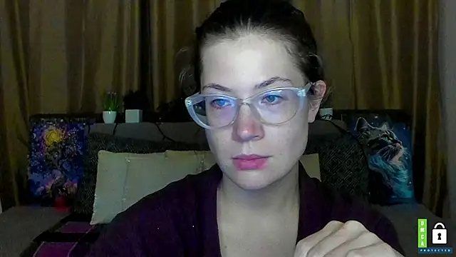 Alicia_redfollow