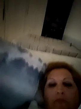 Divineblond webcam