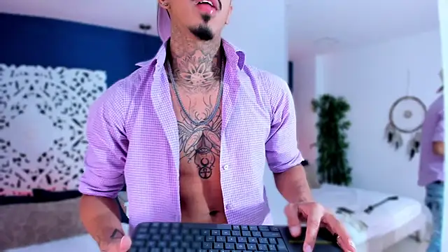 Donovan_Desmond webcam