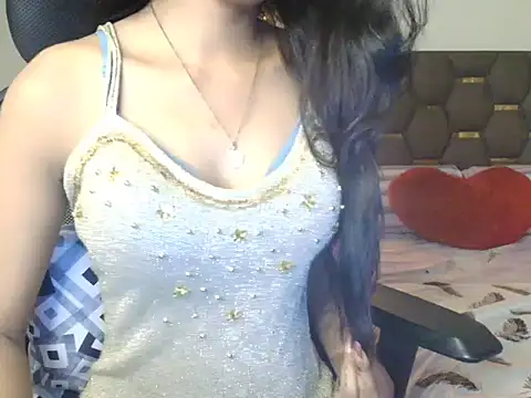 CUTE_princess_143 webcam