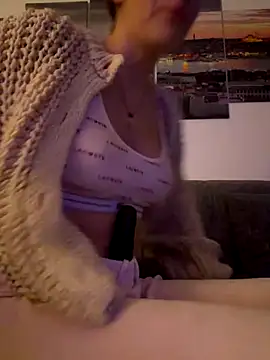 emilywi_ (F young) - Bh off 5 min