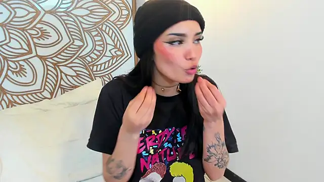 Daphne_Nicolle webcam