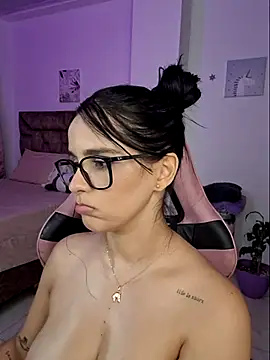 heyshaa webcam