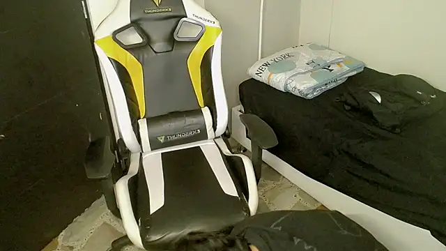 bby_santi webcam