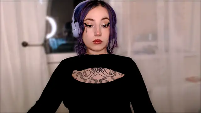 purplewitch webcam
