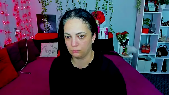 DarlingMilf live cam screenshot female from Ukraine on WhoFuck.me — Live Sex Chat & Hookups