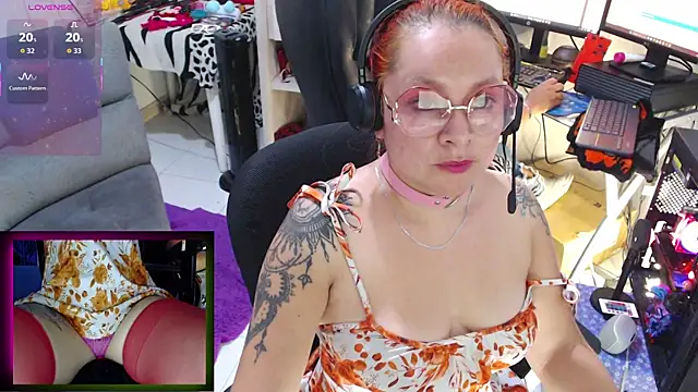 leidydi223 (G milf) - Seduce my coworker for cum in my face