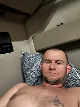 roaddaddyxl (Ask my age) - I'll take off my boxers