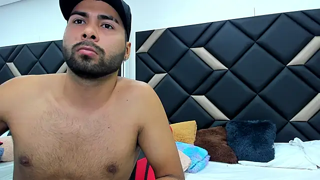 Hot_Threesomee