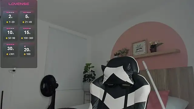 dominique25_