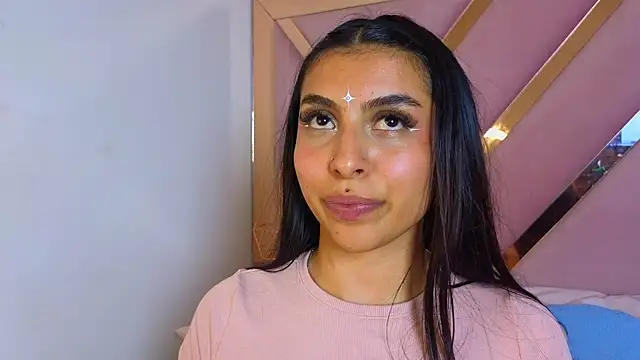 miss_ada_ webcam