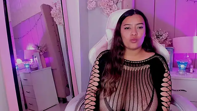 MollyBigBoobs12 webcam