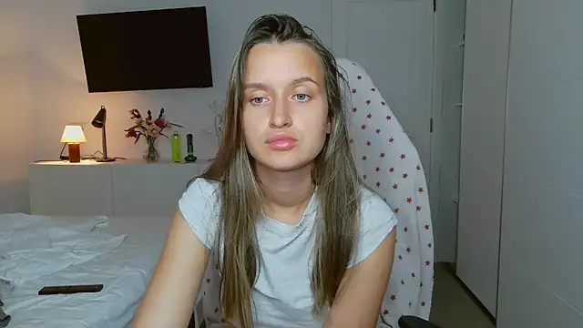 Submissive_love webcam