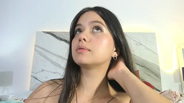 thamiina_ webcam