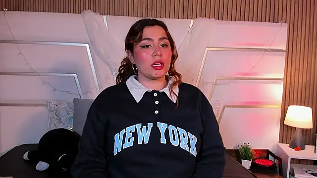 AdelaTaylor webcam
