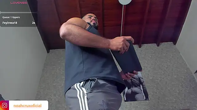 noah_crux webcam
