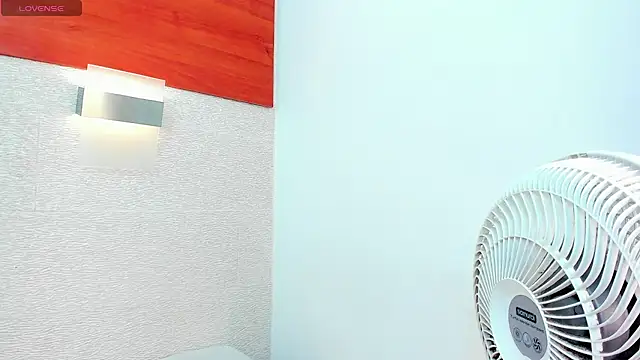 ammie_hale webcam