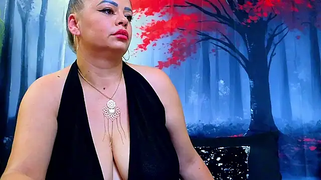 ElizabethEven webcam