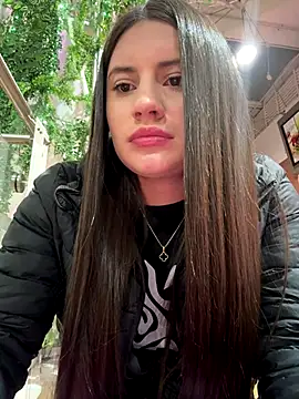 Isabella21_ webcam