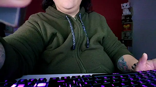 lulubigtitts1 webcam