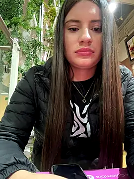 Isabella21_ webcam