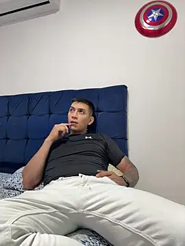 blackbullger_ (M young) - hey honey Kiss in my cock