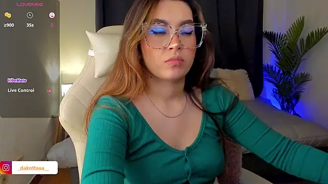 dakottaa_ webcam