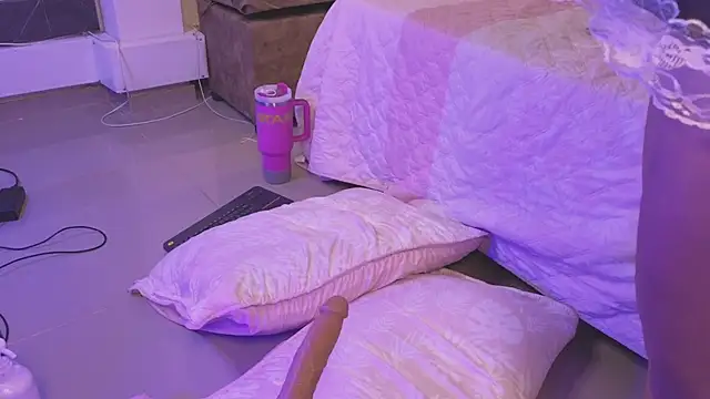 _Linoshka_1 webcam
