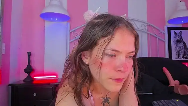 Liah_Grey8 webcam