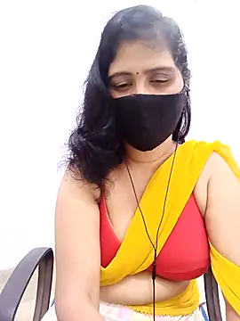 Lucky-Deepthi webcam