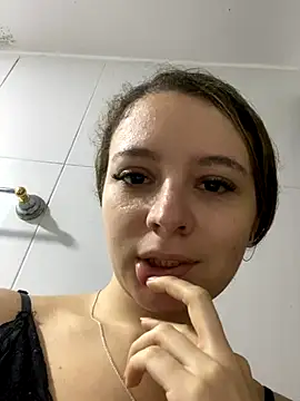 karla-thomsom10 webcam