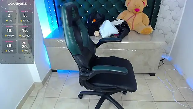 Sarah_evansm webcam