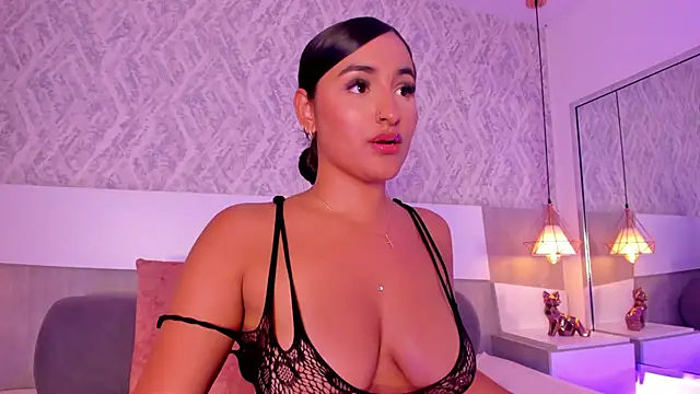 AishaPeyton webcam