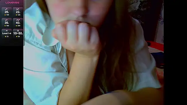Aria__Dark webcam