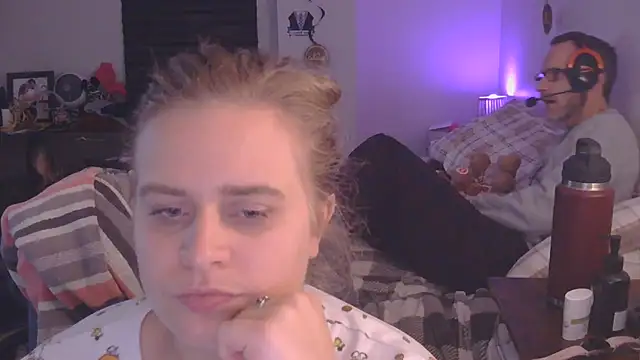 Sexyblonde12344 webcam