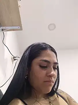 Charlotte_cutee18 webcam