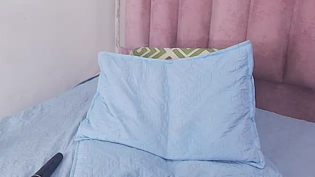 lilylovely_ webcam