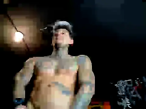 Molotov_Explosive webcam