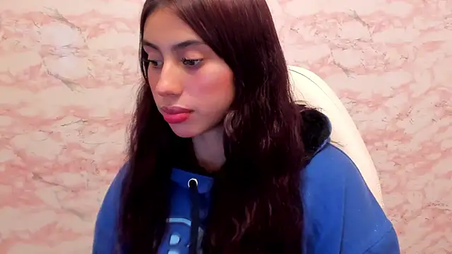 Zharyt_18 webcam