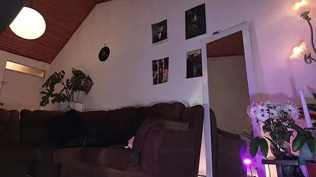 Nathaliakyte webcam