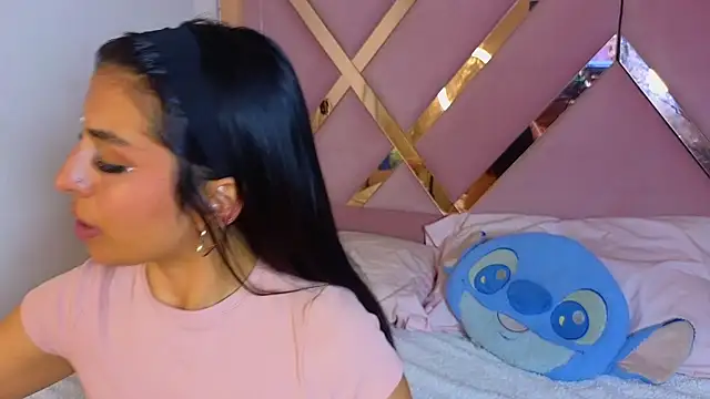 miss_ada_ webcam