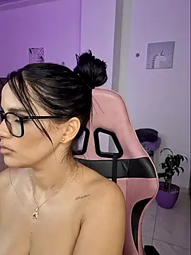 heyshaa webcam
