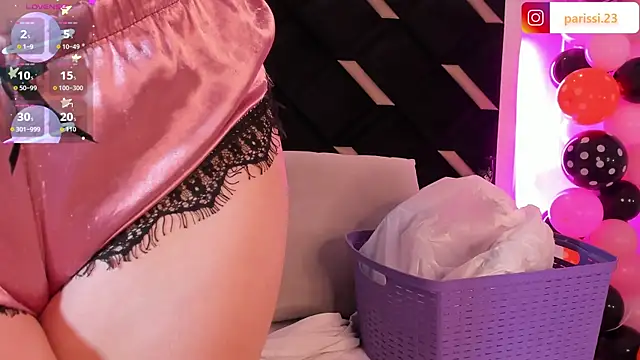 Mia_Parissi webcam